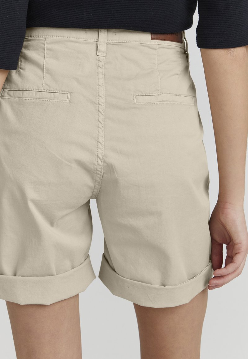 Damen Kleider | Oxmo OXCHARLINE Shorts cement/taupe - AF83239 Damen Kleider | Oxmo OXCHARLINE Shorts cement/taupe - AF83239