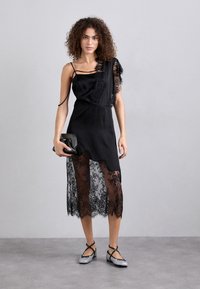 MICHAEL Michael Kors COLLETTE FLEX - Riemchenballerina - black