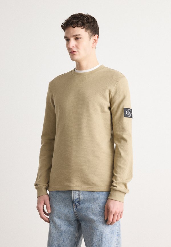 BADGE TEE - Long sleeved top - tree house