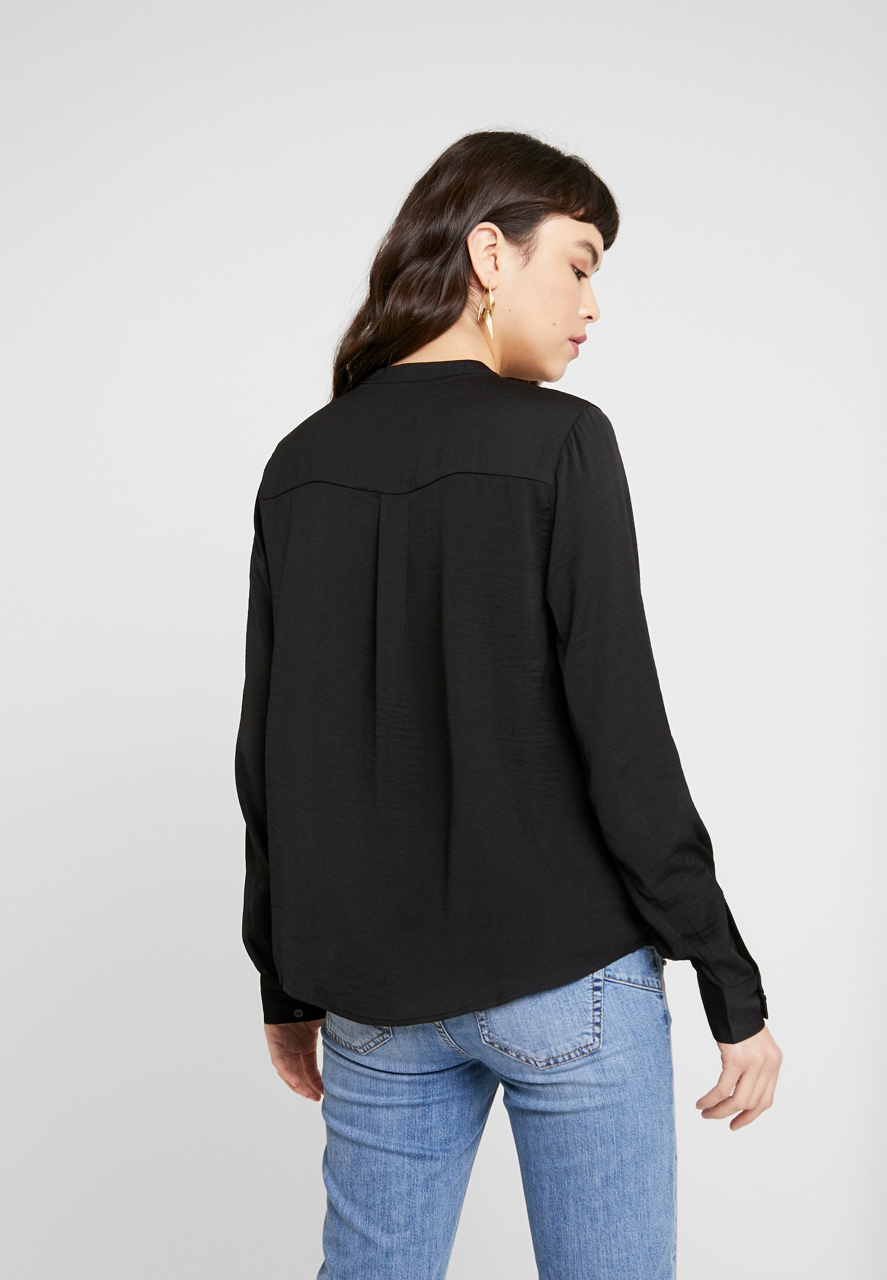 Moss Copenhagen LUELLA Bluser black Zalando.no Moss Copenhagen KORALINE - Bluser - dark blue