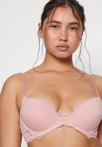 Calvin Klein Underwear LIFT DEMI SEDUCTIVE CMFRT LOTU - Soutien de elevação - pink shell