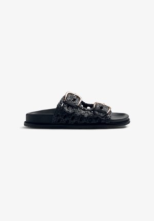 Gioseppo, GIOSEPPO BRAIDED BIO SANDALS OGUNQUIT OGUNQUIT - Sandalias planas - black
