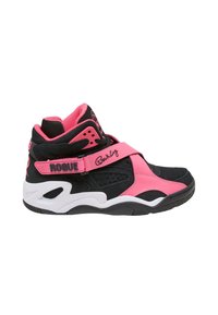 Hochschnitt Sneaker aus schwarzem Wildleder mit rosa synthetischen Akzenten, verstellbarem Riemen, perforierten Panels und weißer Laufsohle.