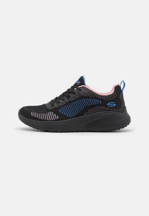 Trainers - black