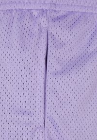 9N1M SENSE ESSENTIAL MESH - Short - lavender
