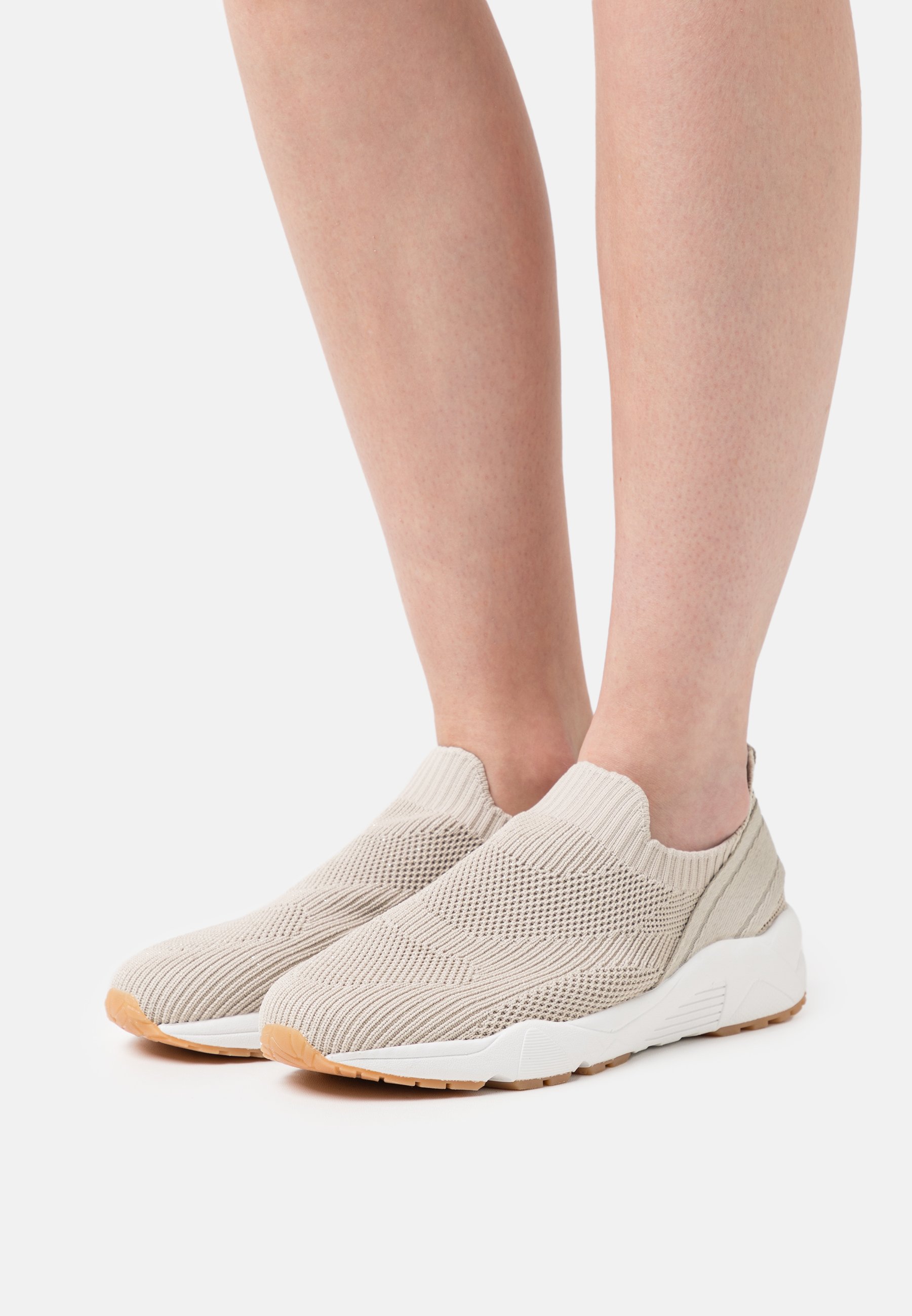 Adidas Ultra Boost mujer - Ofertas para comprar online y outlet | Runnea