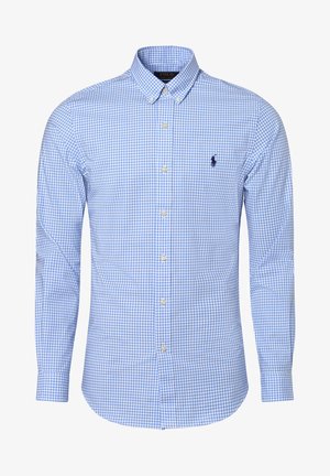 Camisa de manga larga a cuadros en azul claro y blanco con botones, cuello y pequeño logo bordado de un caballo azul oscuro en el pecho.