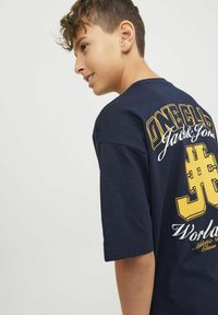 Jack & Jones Junior Majica kratkih rukava s printom - navy blazer