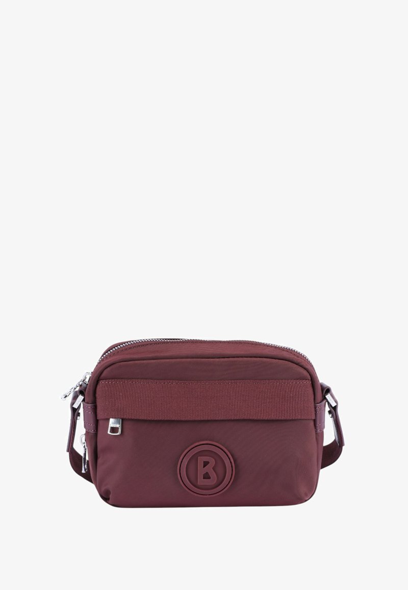 Bordová nylonová crossbody taška se zipovým uzávěrem, předním elastickým páskem a embosovaným logem. Obsahuje odnímatelný popruh pro všestrannost.