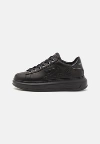 Unselected, black