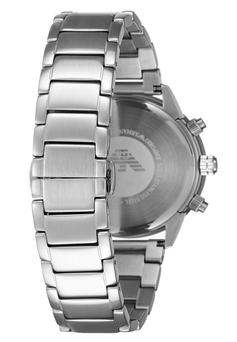 Uhr aus Edelstahl mit gebürsteter Oberfläche, ausgestattet mit einem Gliederarmband-Design. Runde Gehäuse mit sichtbaren Chronographenknöpfen und graviertem Rücken.