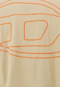 Diesel BOGGY MEGOVAL - Apdrukāts T-krekls - beige