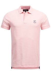 Jasnoróżowa koszulka polo z krótkim rękawem, z kołnierzykiem i dwoma guzikami, z małym haftowanym logo po lewej stronie klatki piersiowej.