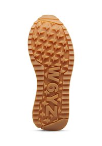 Sole in gomma color marrone con motivi a stella. Presenta il testo in rilievo "W6YZ" e "9" per il marchio, con scanalature definite lungo i bordi.
