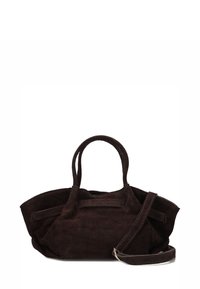 Bruine suède handtas met dubbele handvatten en een verstelbare schouderriem. Zachte textuur, ronde vorm en minimalistisch ontwerp zonder zichtbare hardware.