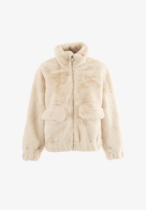 Giacca in finta pelliccia di un beige chiaro, chiusura con zip, colletto alto, due tasche frontali con pattina, polsini e orlo elastici, texture morbida.