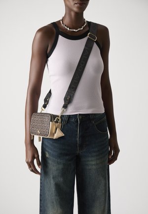 DWUMA - Cross body bag - brown