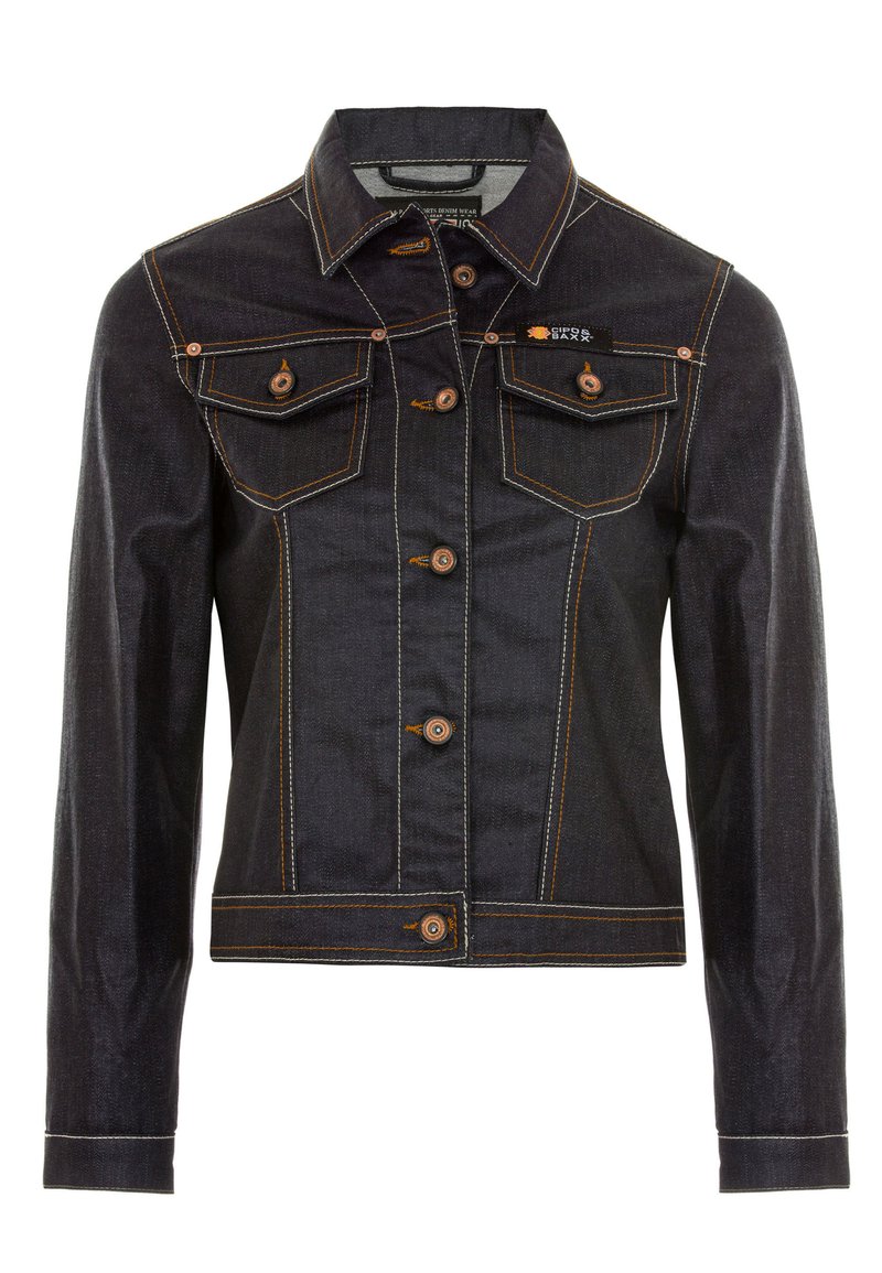 Dunkelblaue Jeansjacke mit taillierter Passform, kontrastierenden orangefarbenen Nähten, zwei Vordertaschen und Metallknöpfen. Klassischer Kragen und lange Ärmel.
