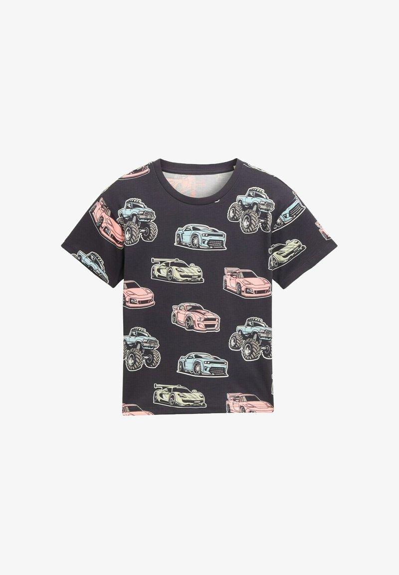 Czarna krótkozasięgowa koszulka z kolorowymi wzorami samochodów w różnych stylach, z klasycznym okrągłym dekoltem i miękką teksturą.