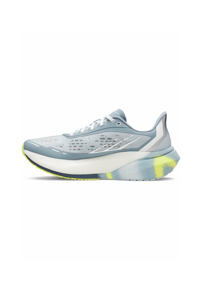 Under Armour VELOCITI DISTANCE