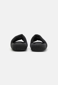 adidas Originals ADILETTE 24 - Iešļūcenes - core black/footwear white