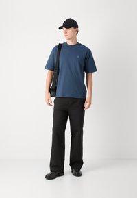 Calvin Klein Jeans HEAVY  - Βασικό μπλουζάκι - ink