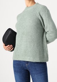 ONLY Petite Strickpullover - evergreen