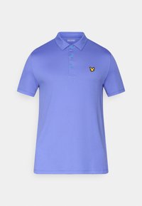 Vijolična polo majica iz gladkega blaga, z zapenjanjem na tri gumbe in majhnim rumenim vezenim logotipom na prsih. Kratki rokavi.