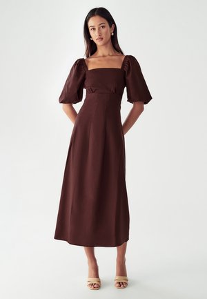 WILLA MEENA - Denné šaty - chocolate