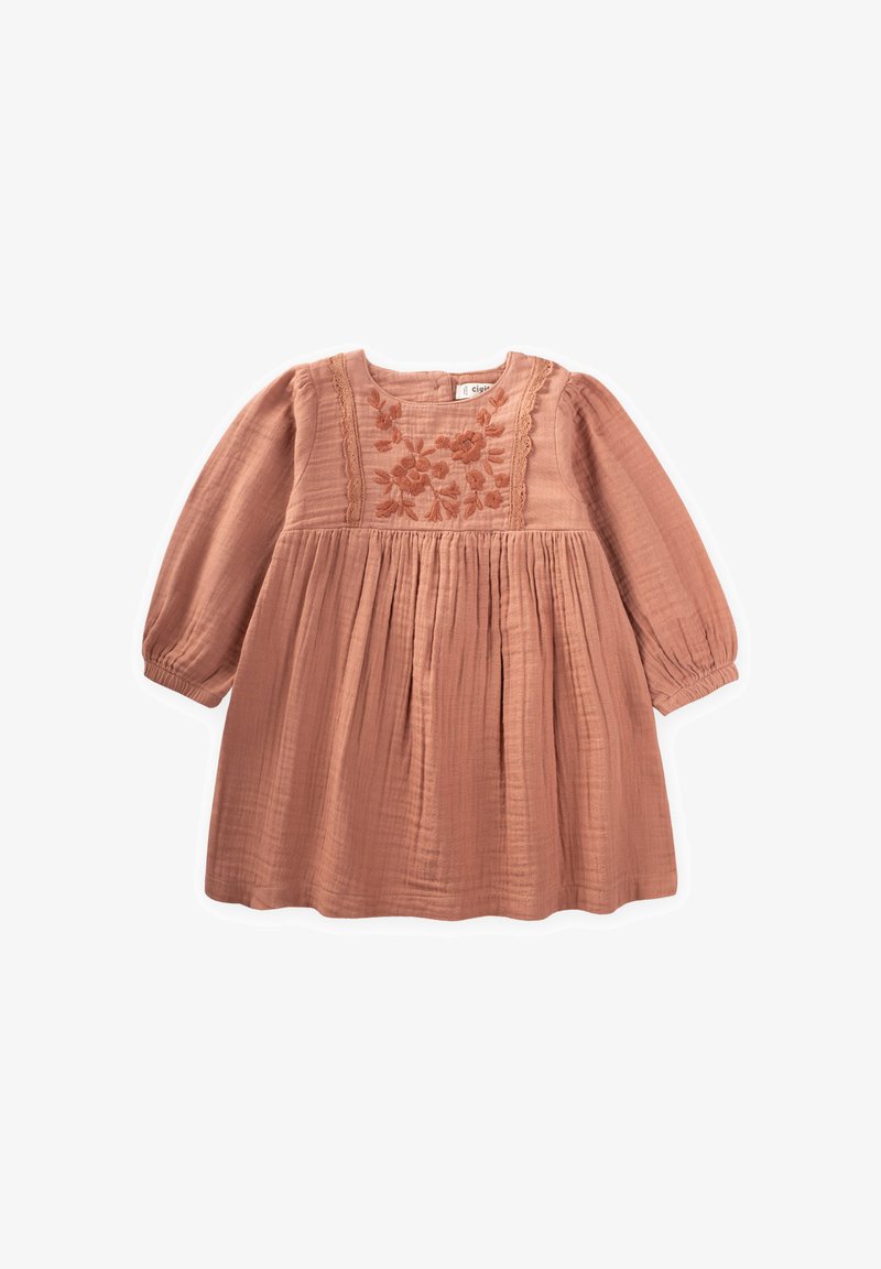 Gerafftes, langärmliges Kleid aus weichem Terrakotta-Stoff. Mit wunderschön besticktem Blumenmuster auf dem Oberteil und plissierter Rock.