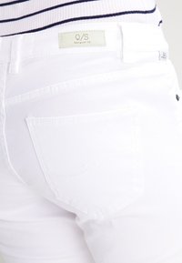 QS Jeans slim fit - white