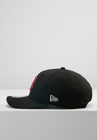 New Era KAPPE CHICAGO BULLS 9FIFTY STRETCH SNAP - Cap - boston red sox black