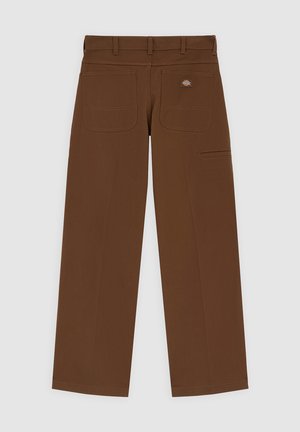 Braune Cargohose mit geradem Schnitt, ausgestattet mit zwei Gesäßtaschen und einer Seitentasche, gefertigt aus robustem Stoff mit sichtbaren Nahtdetails.
