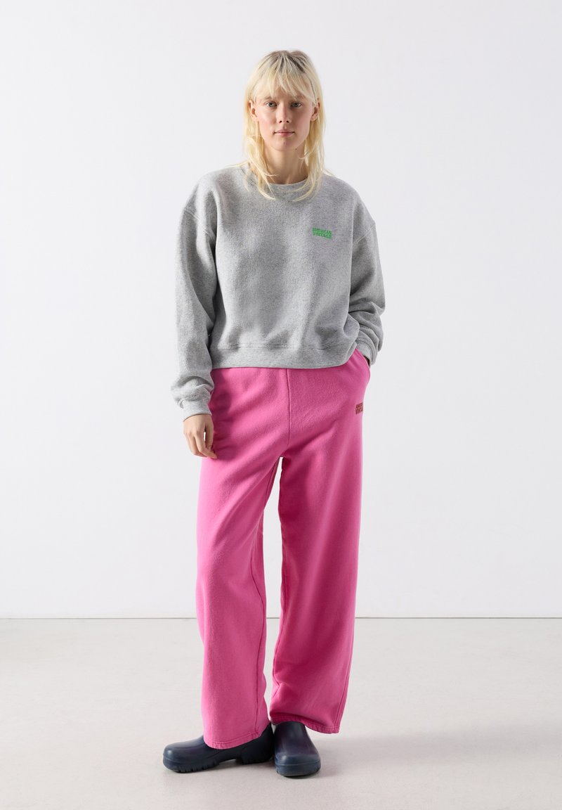 Sweat-shirt Cropé Rose Floyd – Femme Gris, Taille L, Manches Longues, NEUF