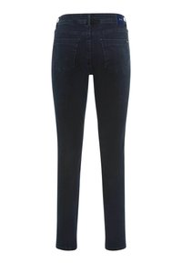 Mørkeblå jeans med slim fit, lavet af denim. Har to baglommer, en mellemhøj talje og en ren afslutning i kanten.