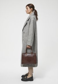 RYŁKO Półbuty wsuwane