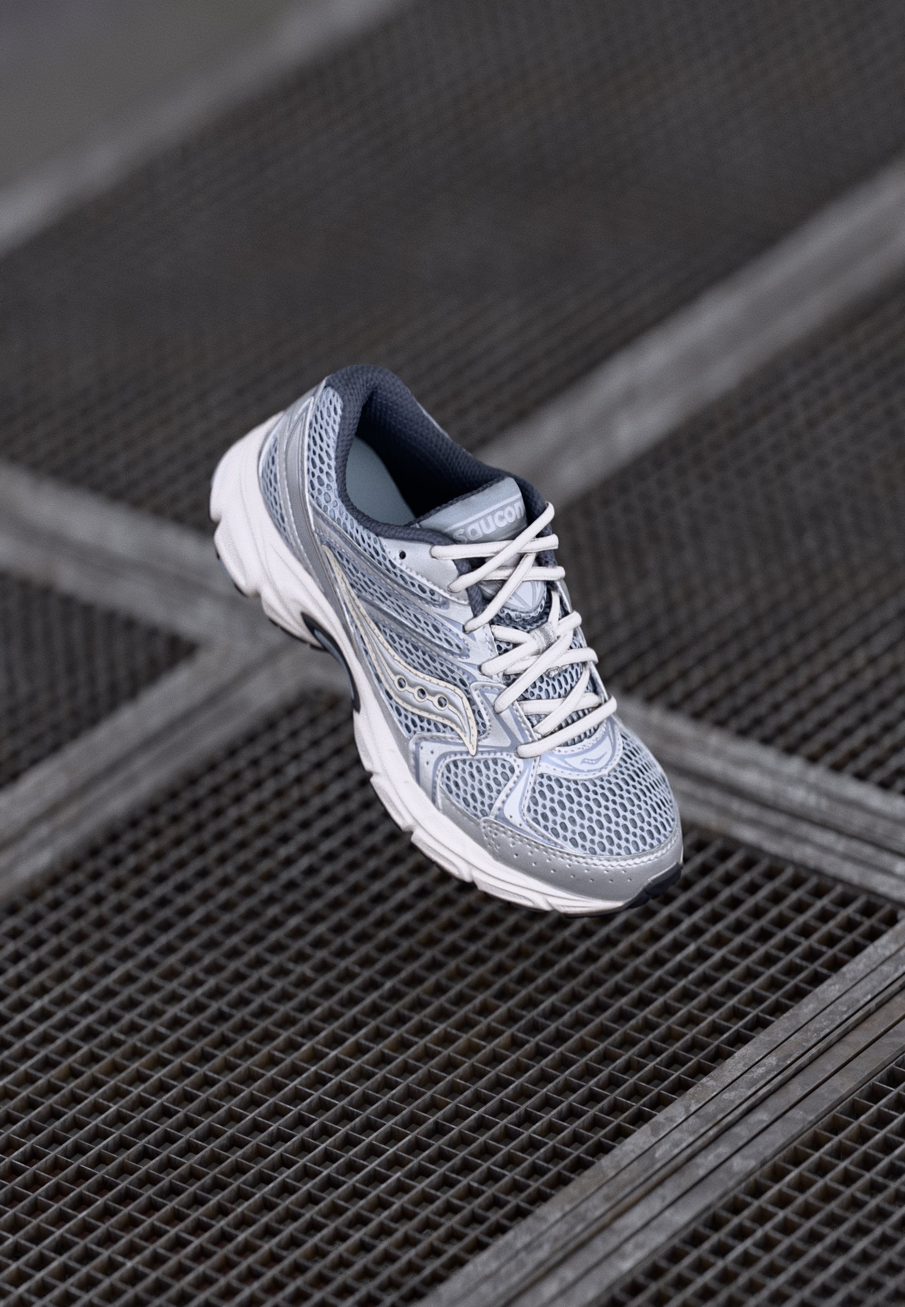 Merrell W SPEED STRIKE 2 TREK - Trainers - pigeon/off-white