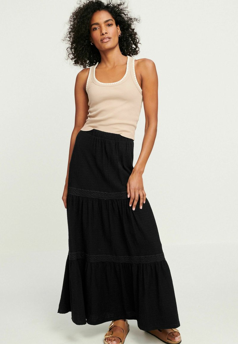 Next TEXTURED - REGULAR FIT - Maksi sijonas - black