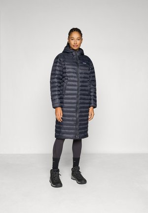RECYCLED SWEATER PARKA - Sulemantel - black