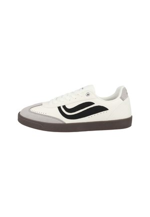 G-VOLLEY SUGAR CORN - Trainers - white black deep gum