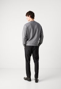 HUGO DAPOCREW - Mikina - open grey