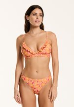SET – Bikini – millenial pink flower