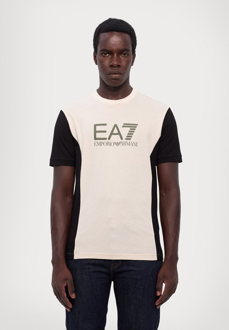 EA7 Emporio Armani Triko s potiskem - whitecap gray