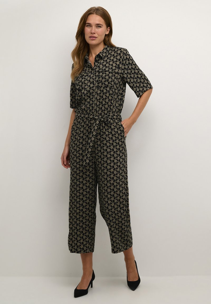 Kaffe ARUTHIE CROPPED AOP  - Salopetă - black feather g small flower