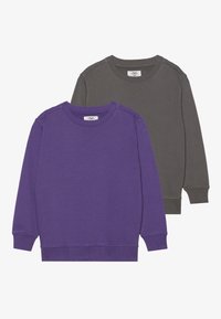 Unselected, dark grey/dark purple