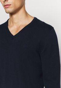 s.Oliver Strickpullover - dark blue