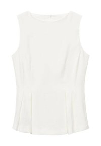 Top bianco senza maniche con design strutturato, caratterizzato da sottili pieghe nella parte anteriore e un collo rotondo. Texture liscia senza motivi.