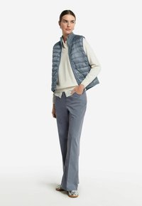 Falconeri ULTRAFINE REVERSIBLE - Weste - denim blue blend