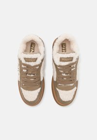 Pinko MANDY - Trainers - tabacco/off white