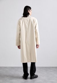 sandro LOUIS Classic coat beige Zalando